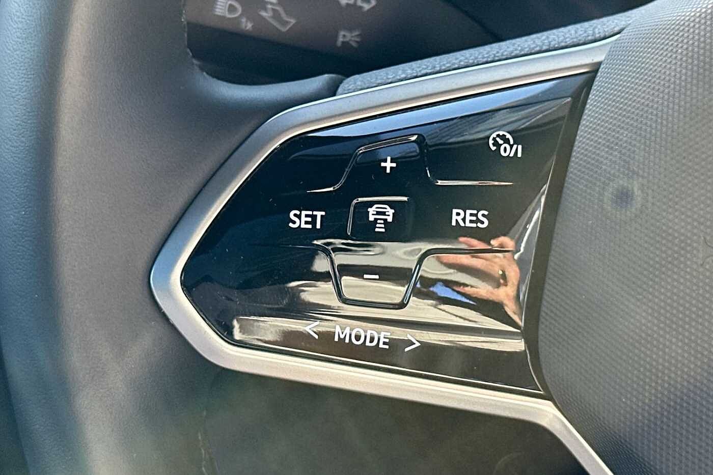 Volkswagen ID.4 Max 77kWh Pro Performance 204PS Auto 5 Dr