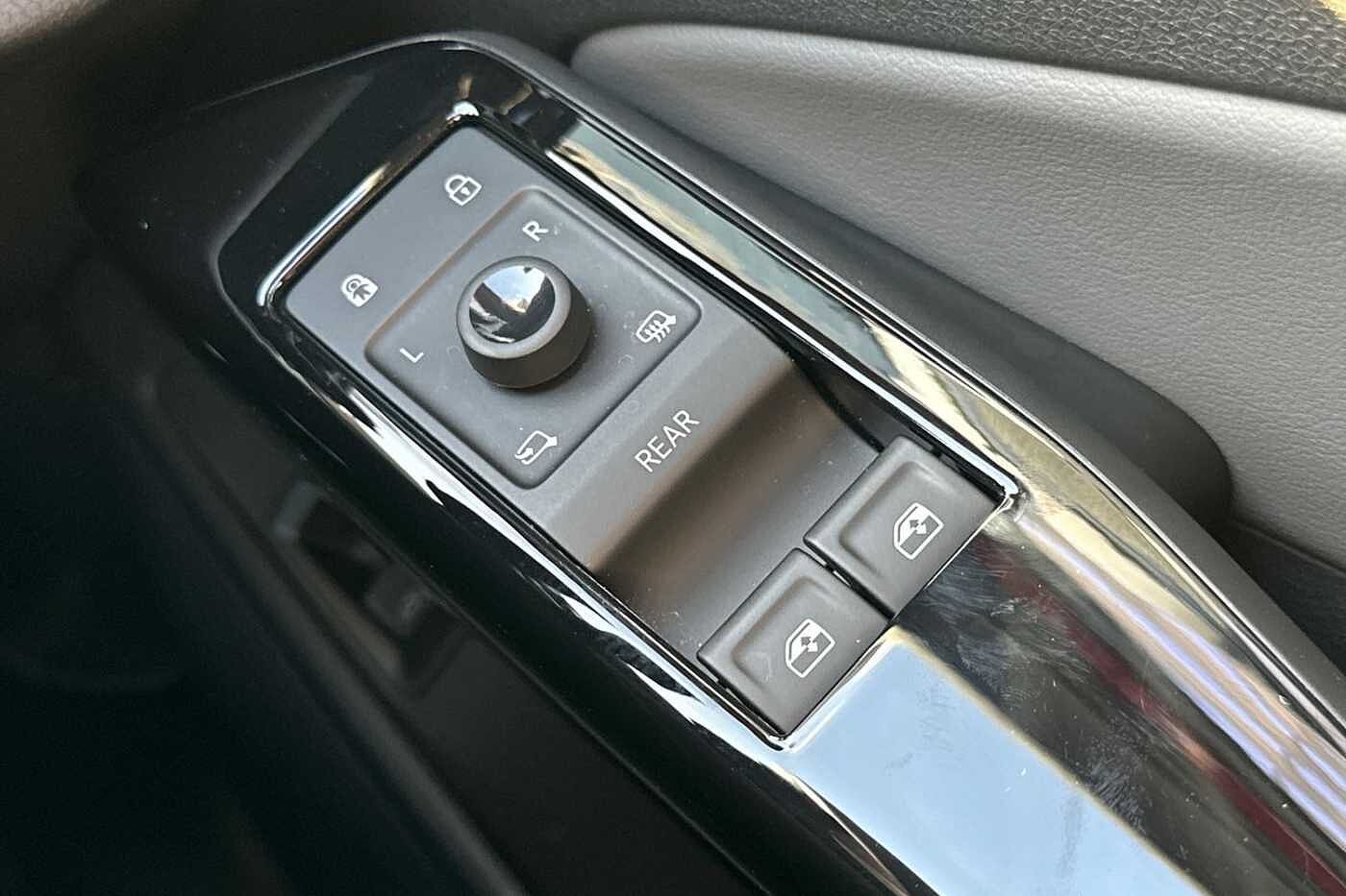 Volkswagen ID.4 Max 77kWh Pro Performance 204PS Auto 5 Dr